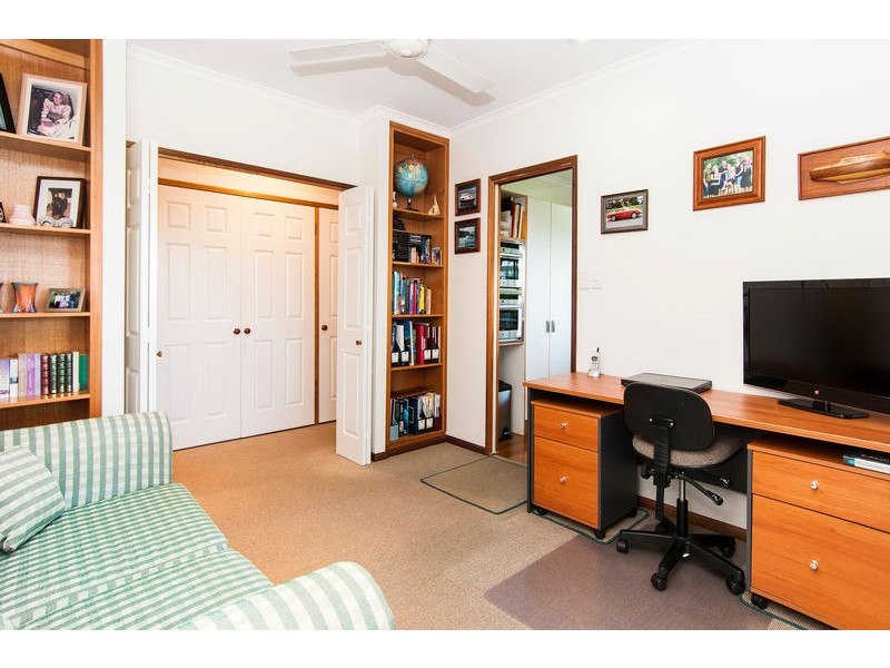 12 Albizia Close, Redlynch QLD 4870