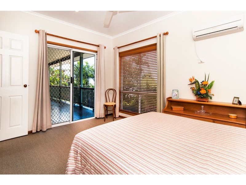 12 Albizia Close, Redlynch QLD 4870