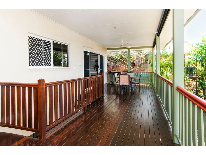 12 Albizia Close, Redlynch QLD 4870