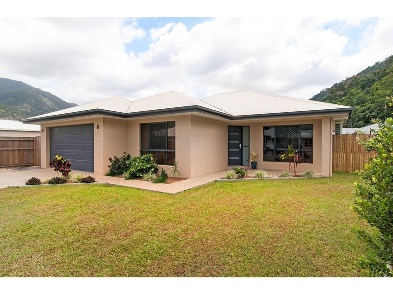 15 Kippin Close, Redlynch QLD 4870