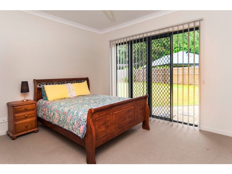 15 Kippin Close, Redlynch QLD 4870