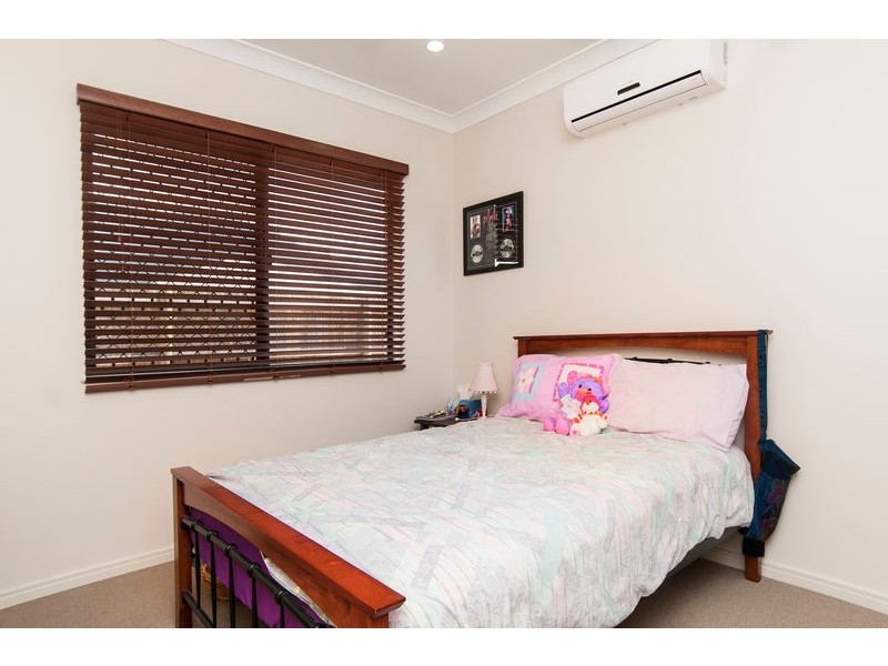 15 Kippin Close, Redlynch QLD 4870