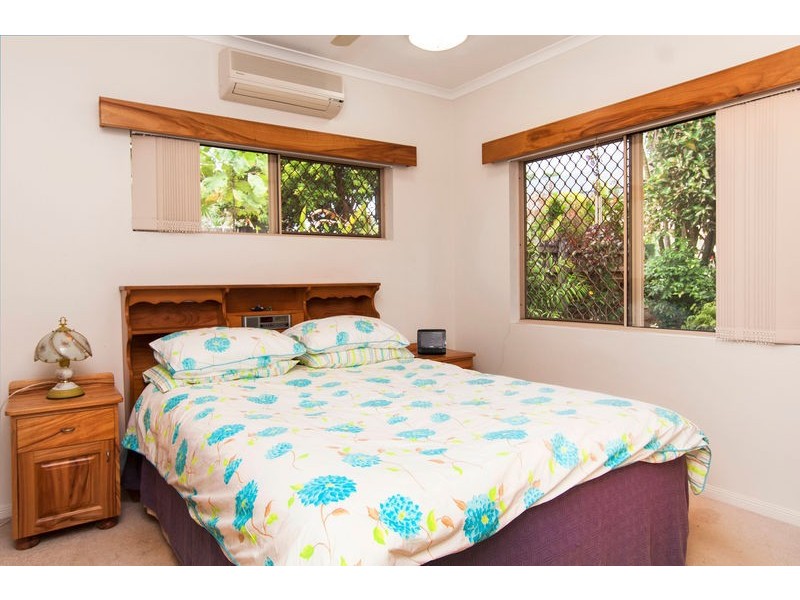 4 Callitris Street, Redlynch QLD 4870