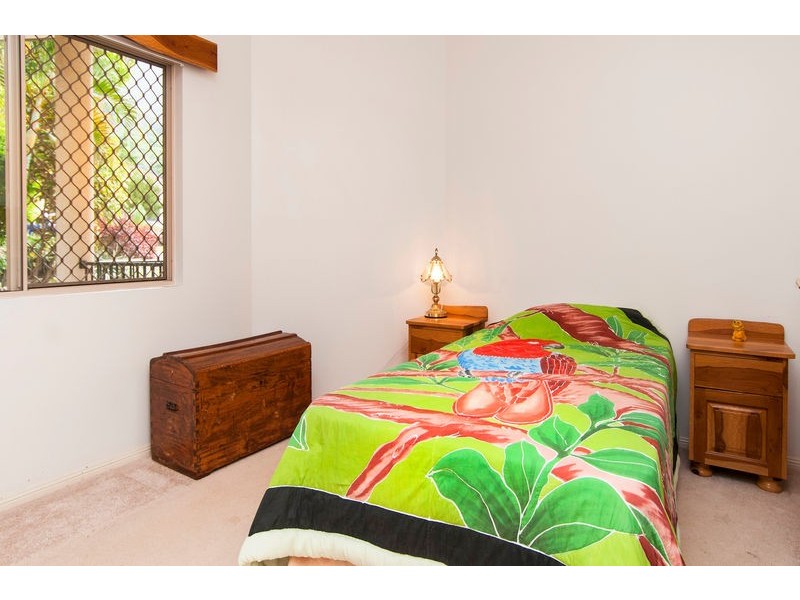 4 Callitris Street, Redlynch QLD 4870