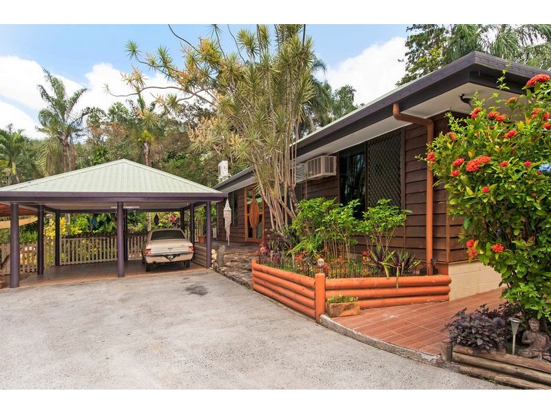 22-24 Pelizzari Close, Redlynch QLD 4870