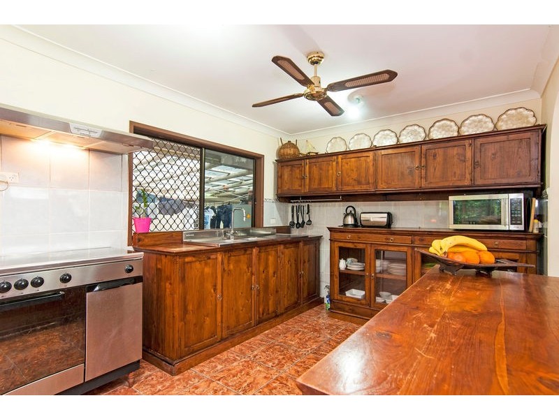 22-24 Pelizzari Close, Redlynch QLD 4870