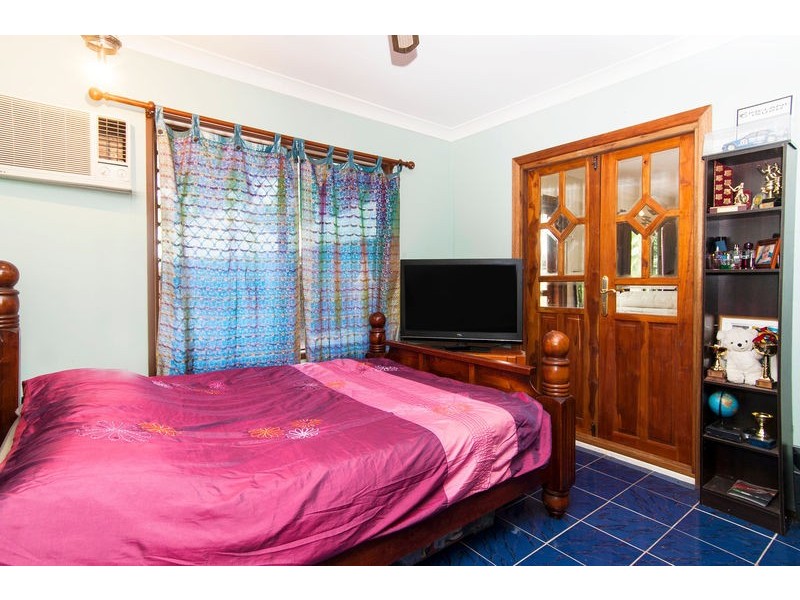 22-24 Pelizzari Close, Redlynch QLD 4870
