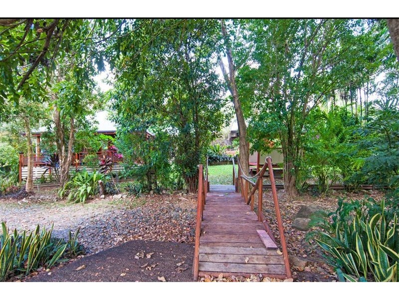 22-24 Pelizzari Close, Redlynch QLD 4870