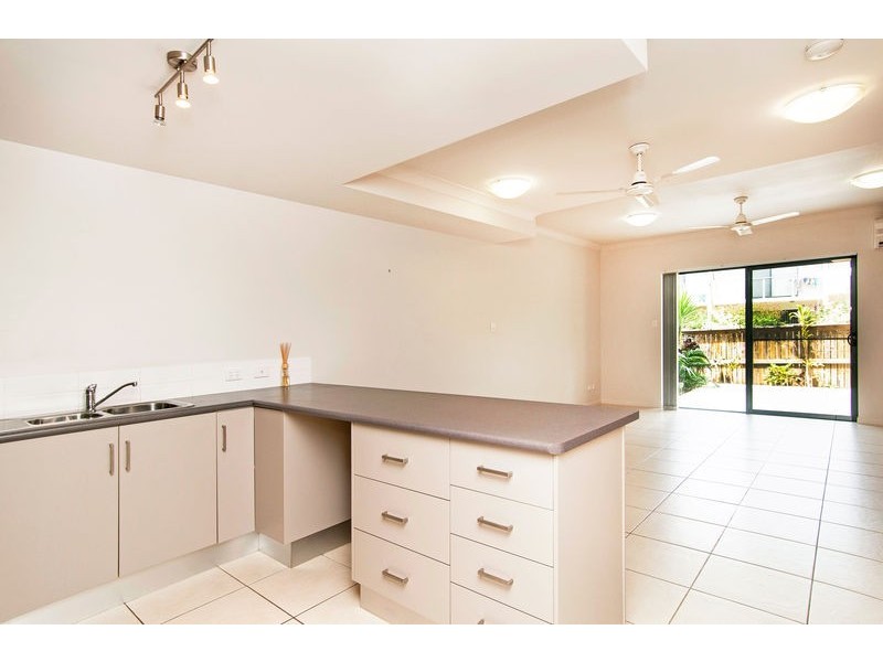 28/40-46 Intake Road, Redlynch QLD 4870