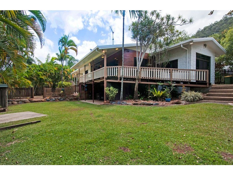 5 Willandra Court, Caravonica QLD 4878