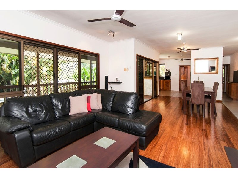 5 Willandra Court, Caravonica QLD 4878