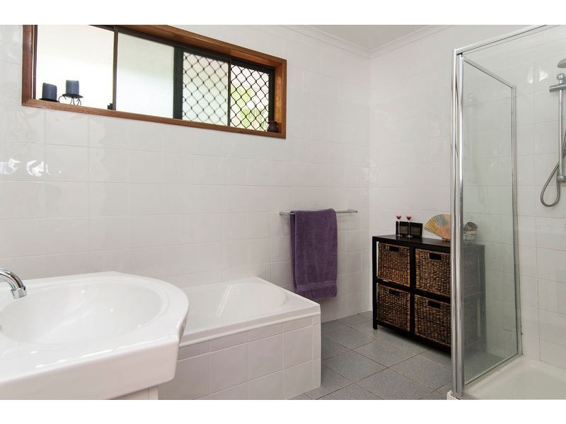 5 Willandra Court, Caravonica QLD 4878