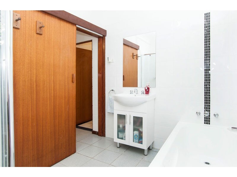 5 Willandra Court, Caravonica QLD 4878