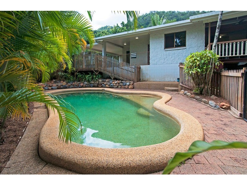 5 Willandra Court, Caravonica QLD 4878