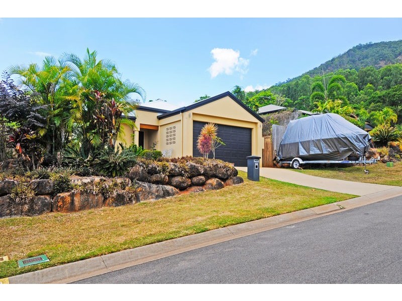 31 Lillipilli Street, Redlynch QLD 4870