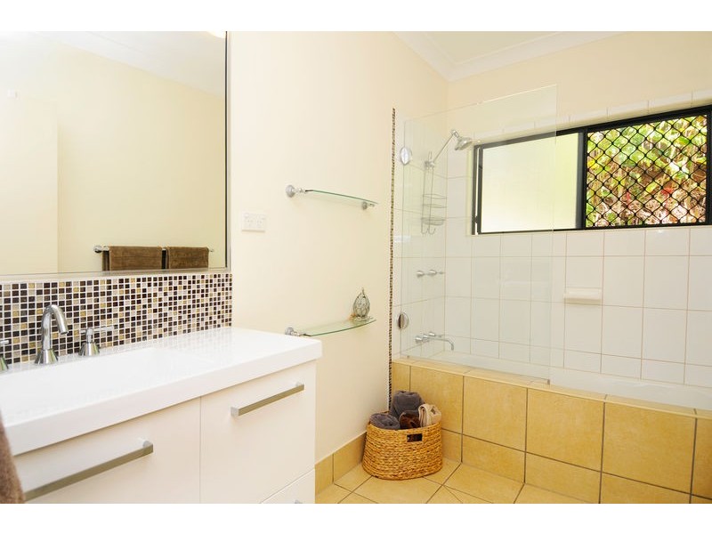 31 Lillipilli Street, Redlynch QLD 4870