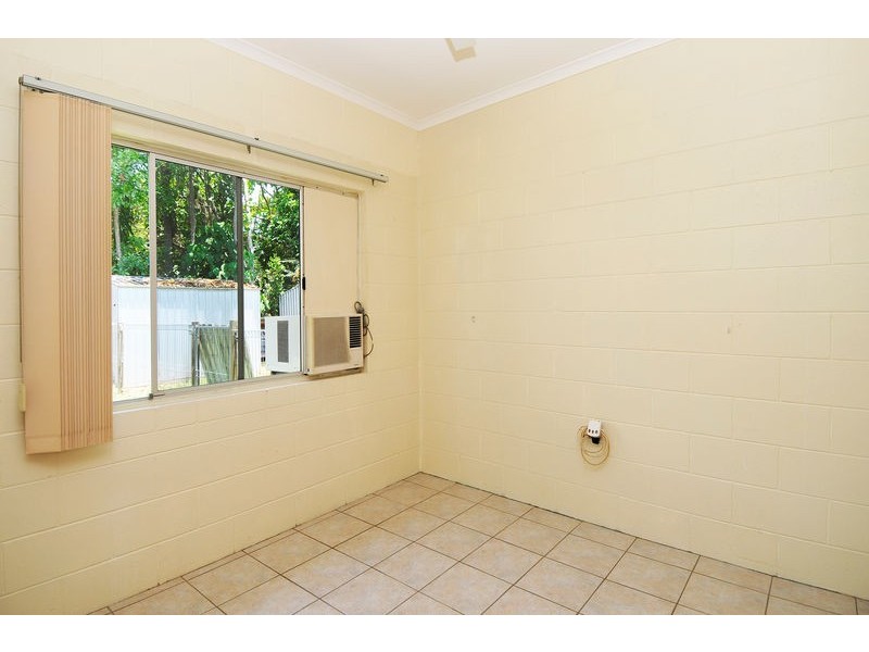 1/106 Wistaria Street, Holloways Beach QLD 4878