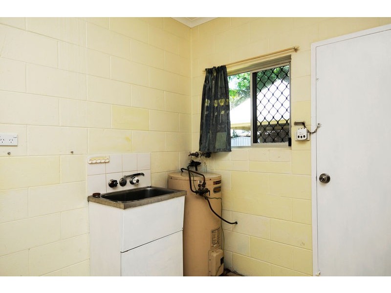 1/106 Wistaria Street, Holloways Beach QLD 4878