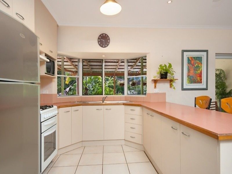 45 Michaelangelo Drive, Redlynch QLD 4870