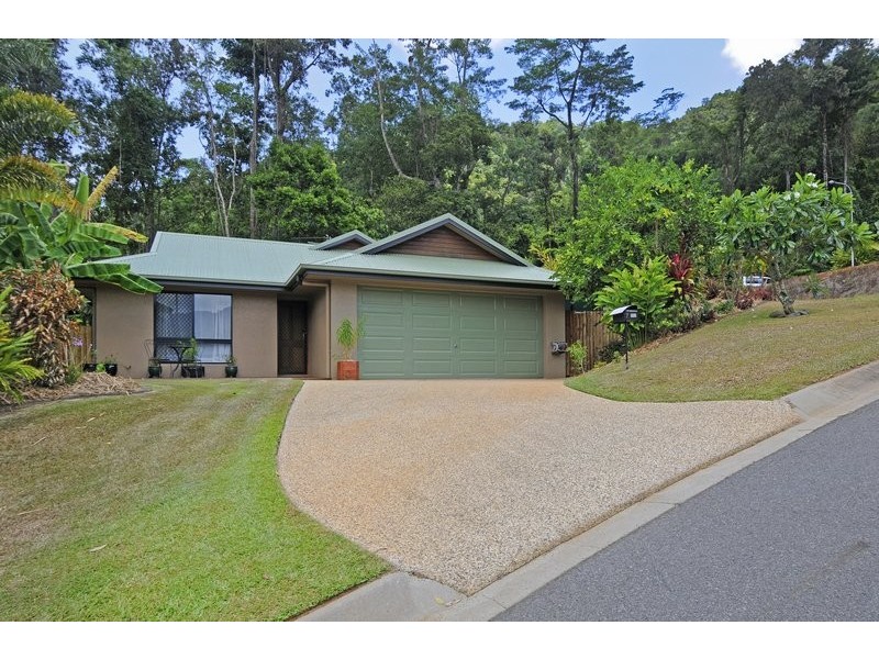 7 Stapleton Close, Redlynch QLD 4870