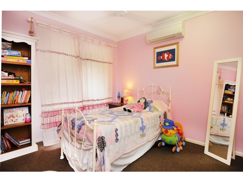 7 Stapleton Close, Redlynch QLD 4870