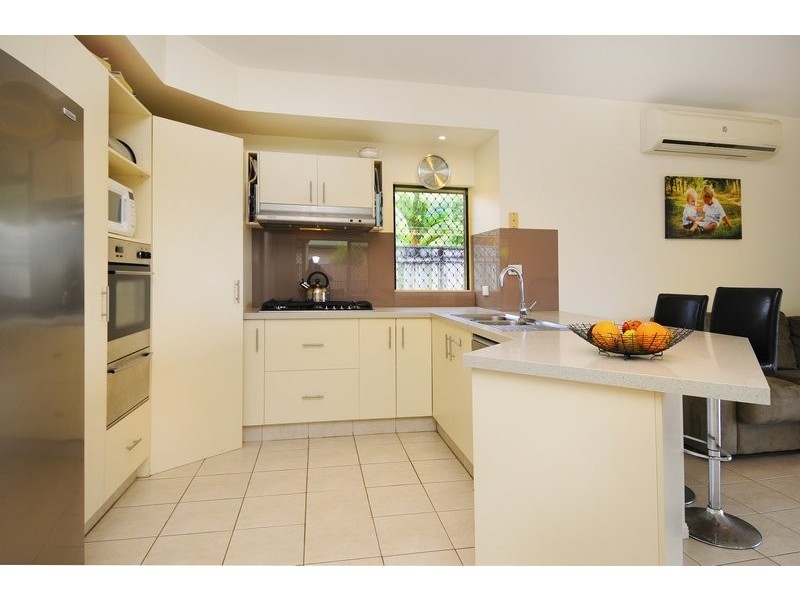 6 Royce Street, Redlynch QLD 4870