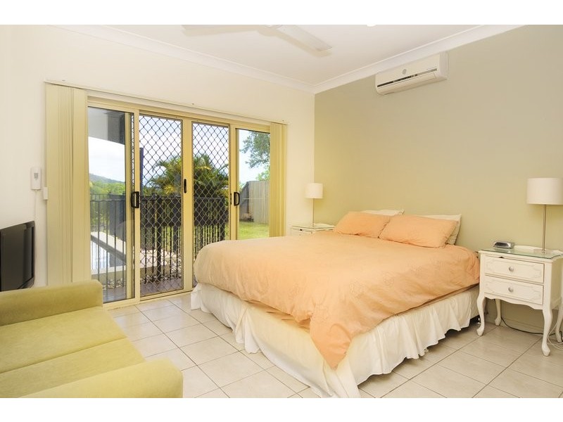 6 Royce Street, Redlynch QLD 4870