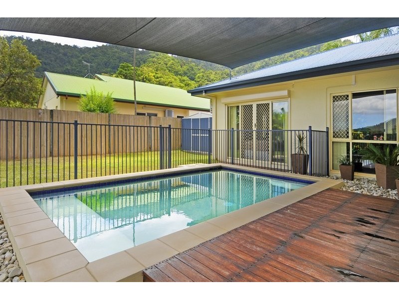 6 Royce Street, Redlynch QLD 4870