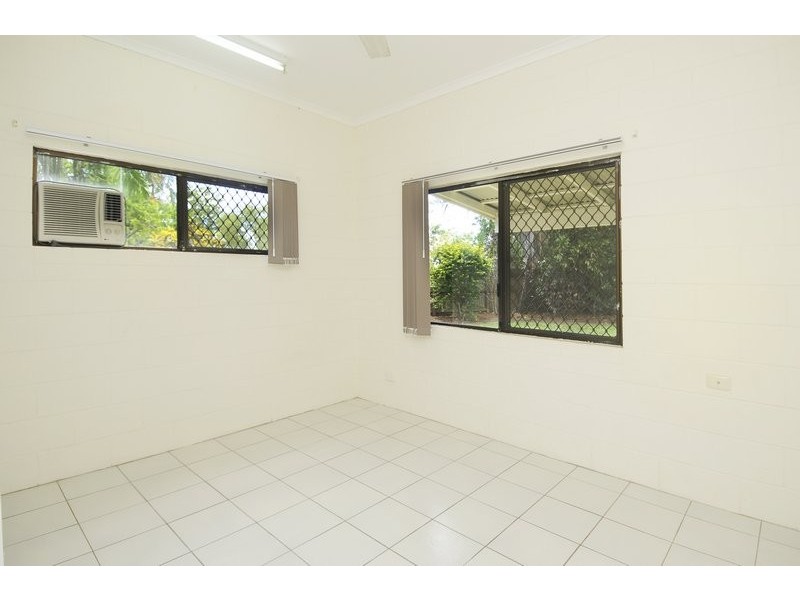 2 Melinga Close, Caravonica QLD 4878