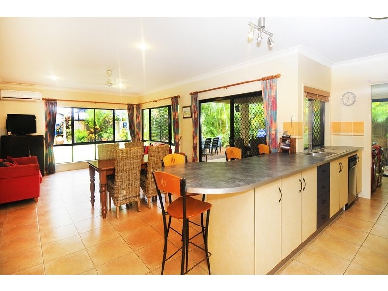 22 William Hickey Close, Redlynch QLD 4870