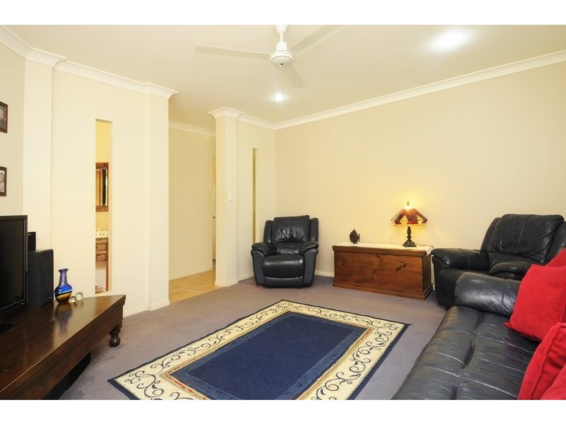 22 William Hickey Close, Redlynch QLD 4870