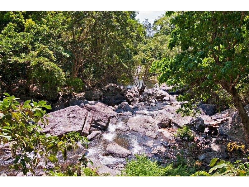 22 William Hickey Close, Redlynch QLD 4870