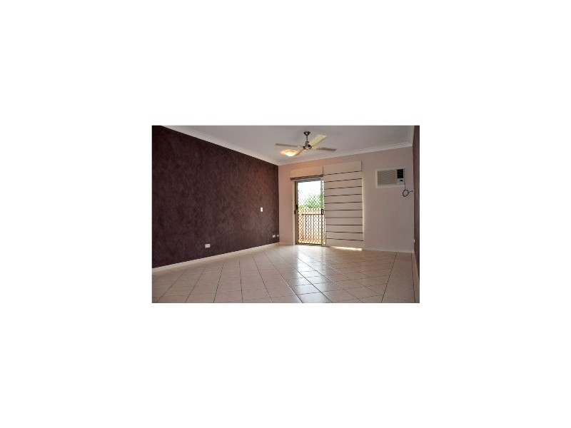 2/10 Short Street, Redlynch QLD 4870