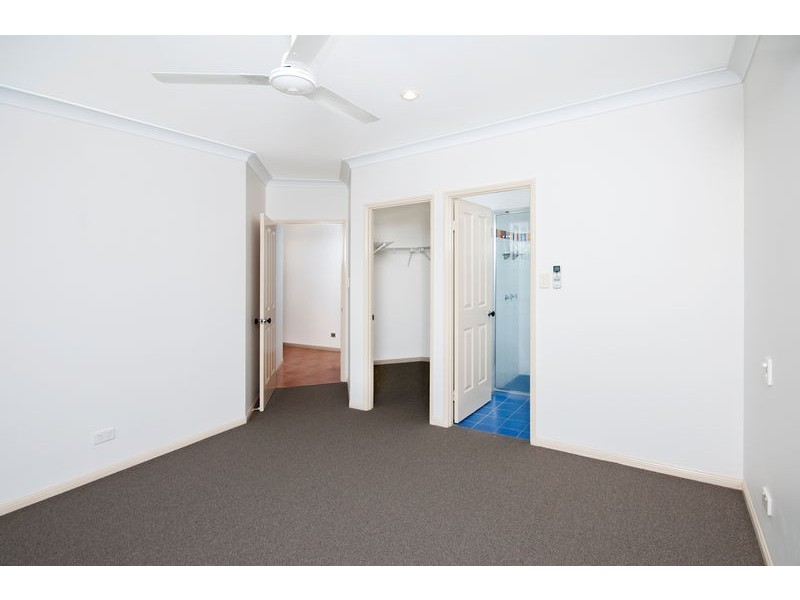 4 Caneland Court, Redlynch QLD 4870