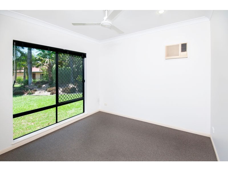 4 Caneland Court, Redlynch QLD 4870