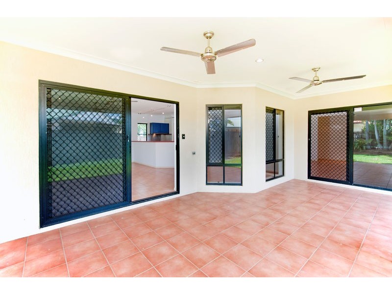 4 Caneland Court, Redlynch QLD 4870