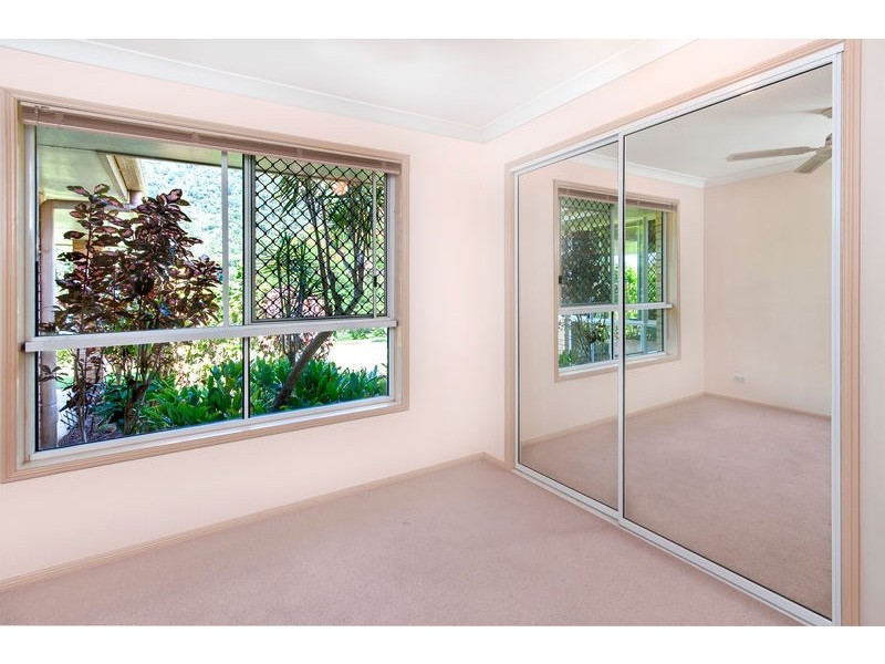 3 Crystal Close, Redlynch QLD 4870
