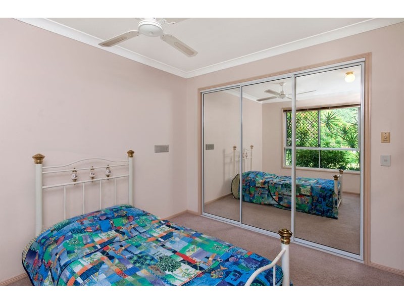 3 Crystal Close, Redlynch QLD 4870