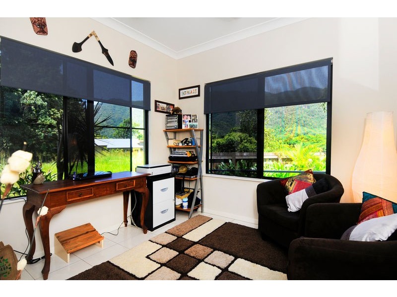 14 Lum Jim Street, Redlynch QLD 4870