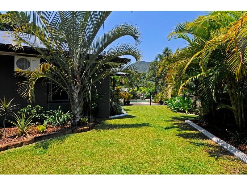 14 Lum Jim Street, Redlynch QLD 4870