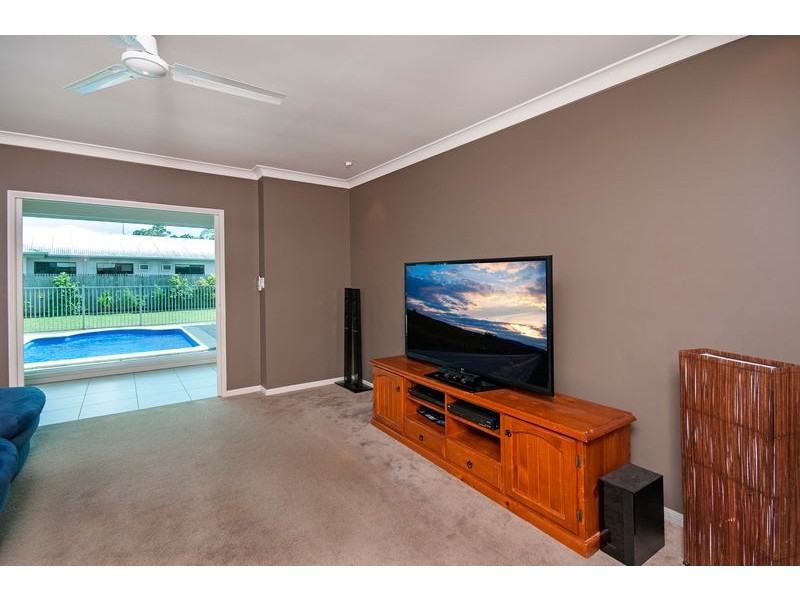 29 John Malcolm Street, Redlynch QLD 4870