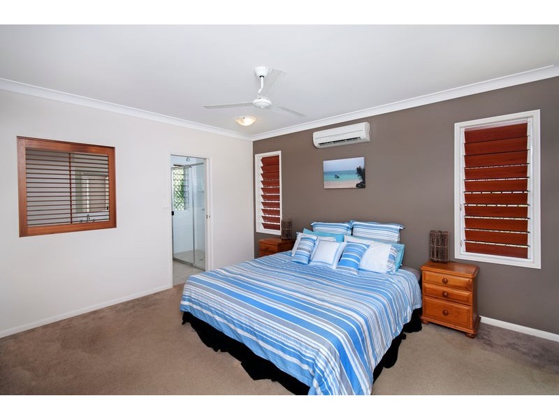 29 John Malcolm Street, Redlynch QLD 4870