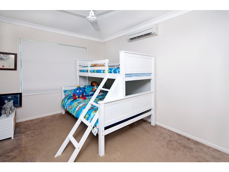 29 John Malcolm Street, Redlynch QLD 4870