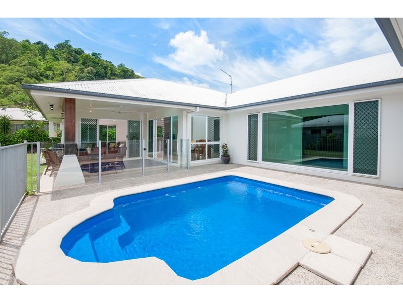 29 John Malcolm Street, Redlynch QLD 4870