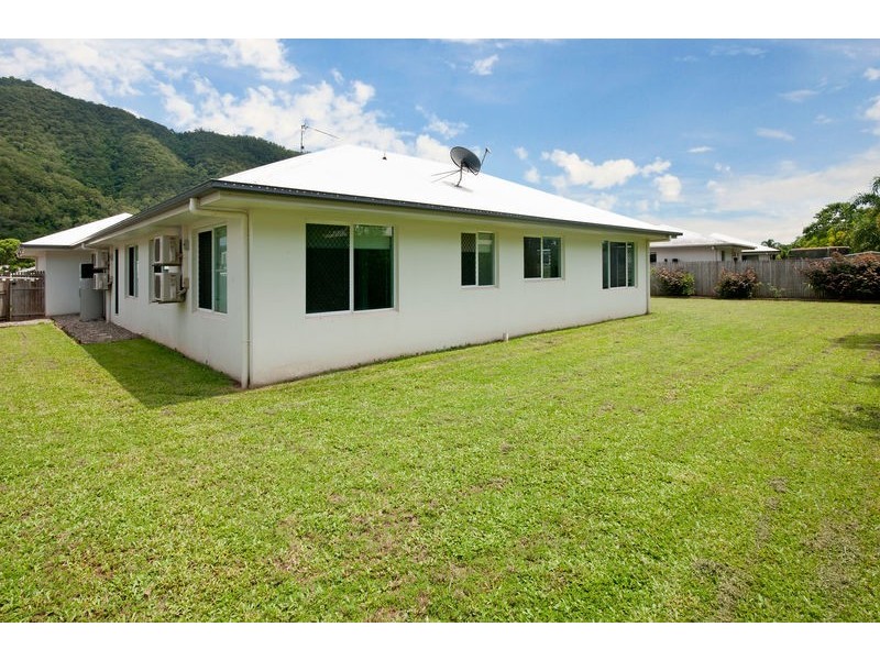 29 John Malcolm Street, Redlynch QLD 4870