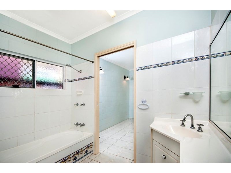 3 Saligna Street, Redlynch QLD 4870