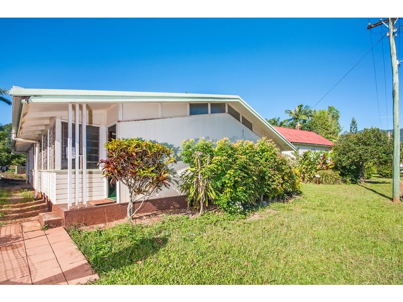 23-25 Vallely Street, Freshwater QLD 4870