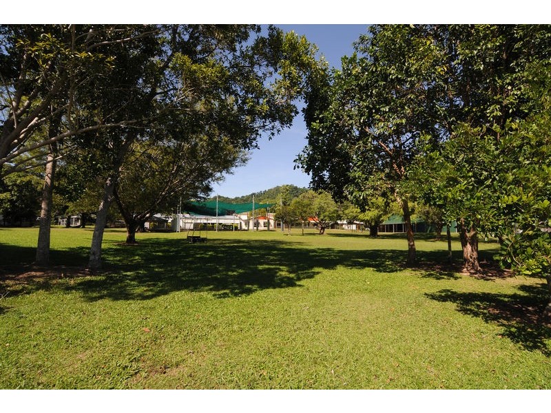 23-25 Vallely Street, Freshwater QLD 4870