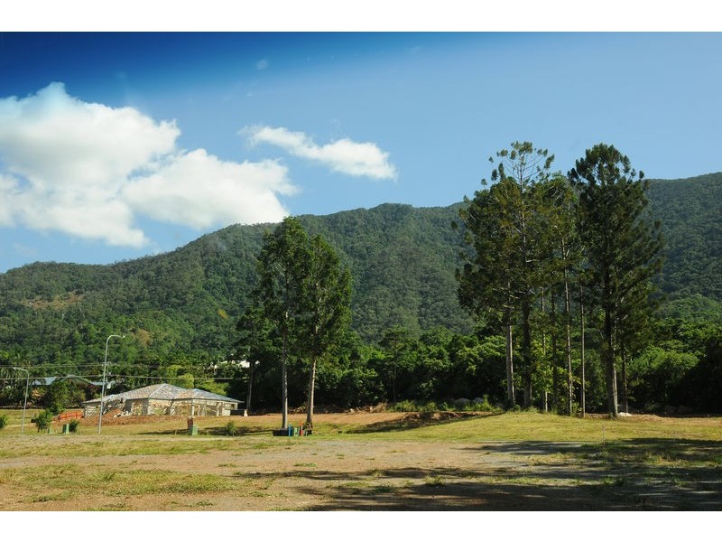 Lot 3, 1 Shaws Road, Redlynch QLD 4870
