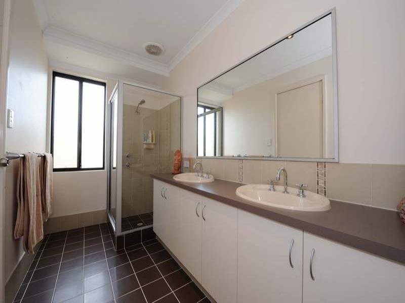 6 Stradbroke Road, Secret Harbour WA 6173